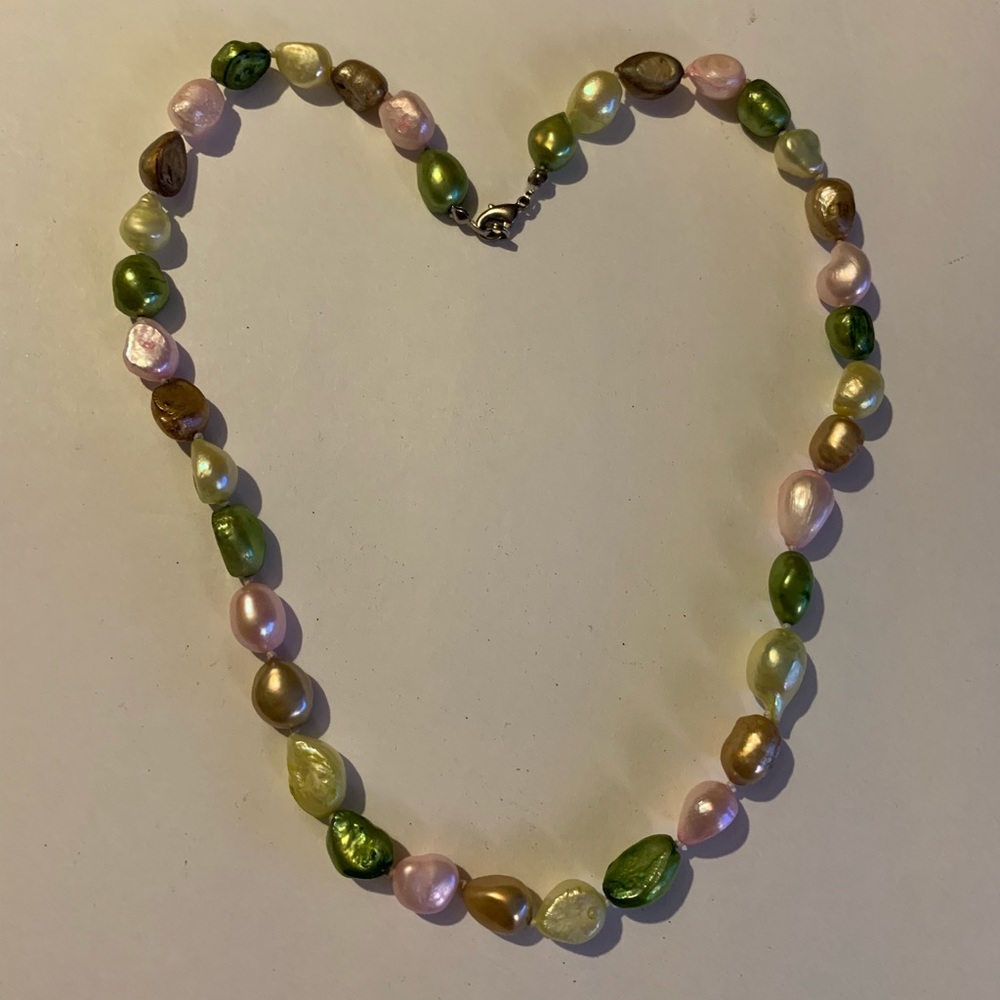 Shiny Stone Necklace